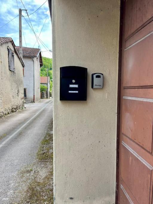 La Petite Ourse Maison De Village A Oust Kültér fotó